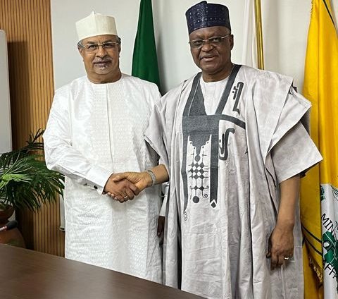 H.E. Zubairu Dada received in audience Mr. Mahamat Saleh Annadif