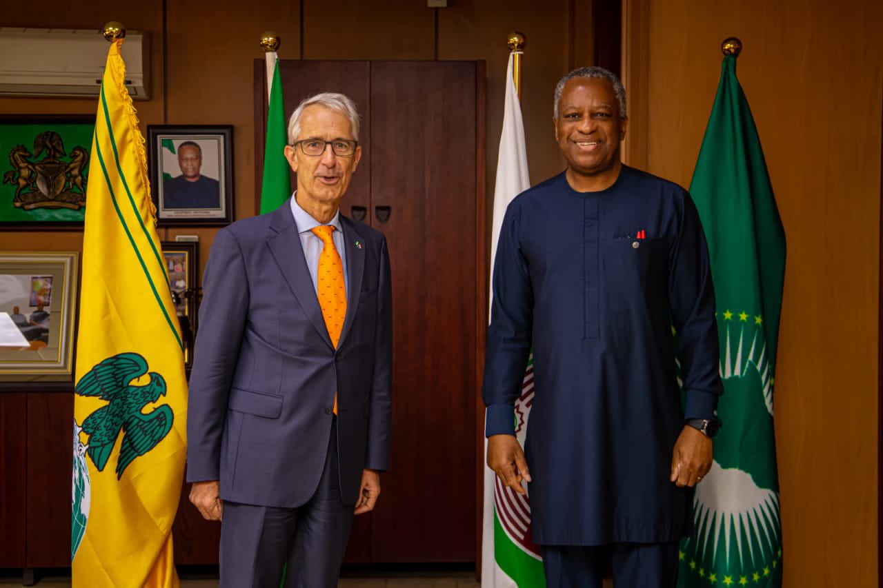 H.E. Geoffrey Onyeama received in audience the Ambassador of the Netherlands to Nigeria.