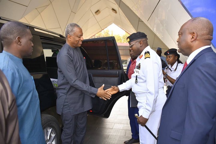 H.E. Geoffrey Onyeama delivered a lecture on International Relations at the National Defence College