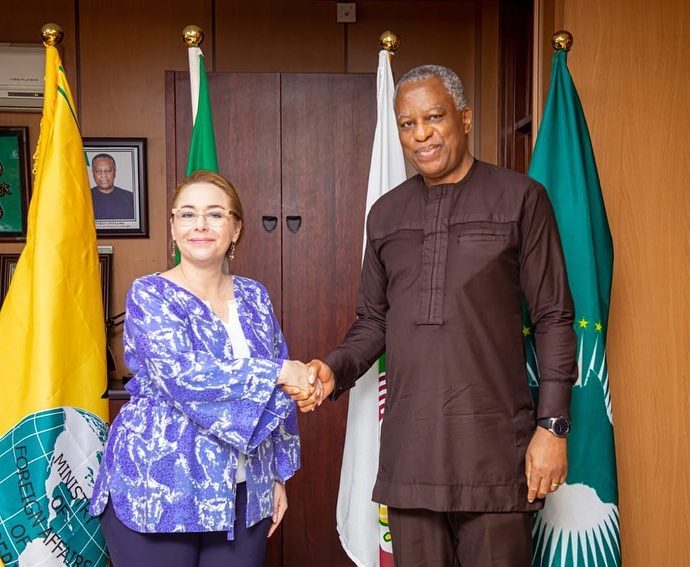 H.E. Geoffrey Onyeama received in audience the Ambassador of Poland to Nigeria, H.E. Mrs. Joanna Tar…