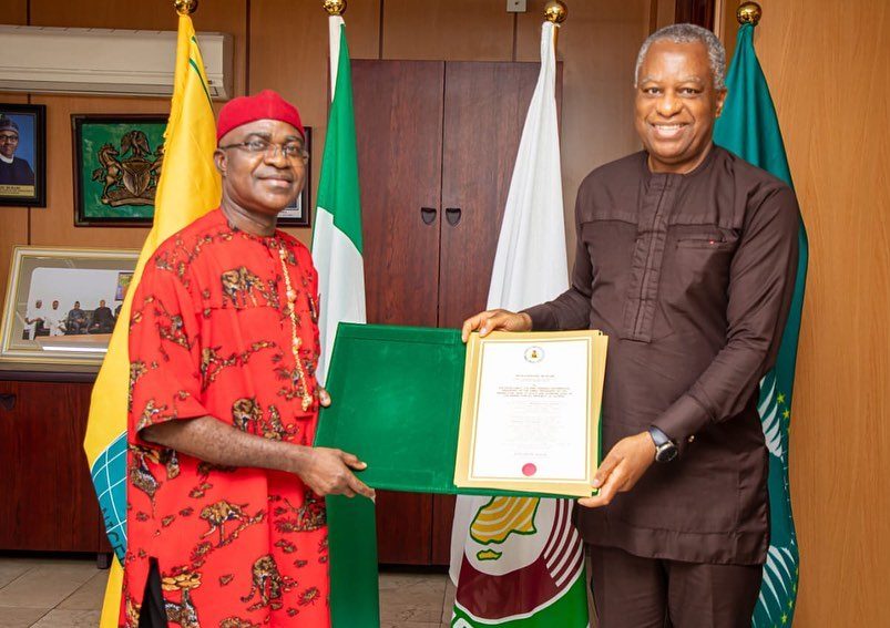 H.E. Geoffrey Onyeama presented Letters of Credence to Amb. Innocent Alaoma Iwejuo, Nigeria’s Ambass…