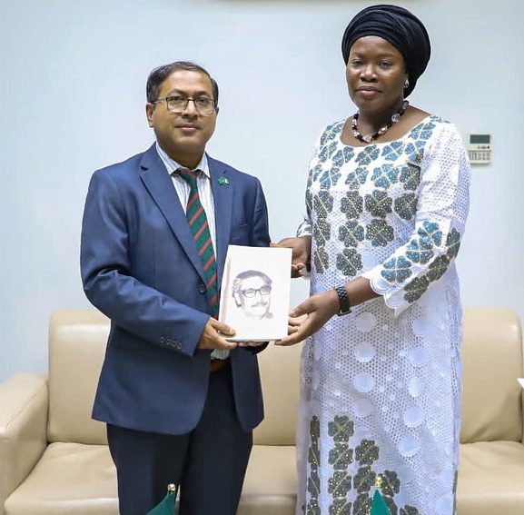 The Director Overseeing the Office of the Permanent Secretary, Amb. Janet Olisa (OON) received in au…