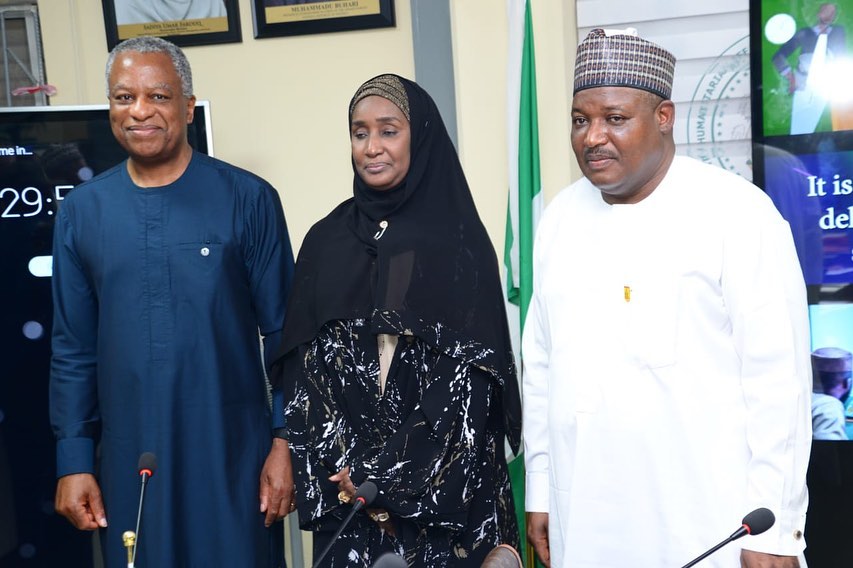 H.E. Geoffrey Onyeama at the Situation Room meeting on the evacuation of Nigerians from Sudan