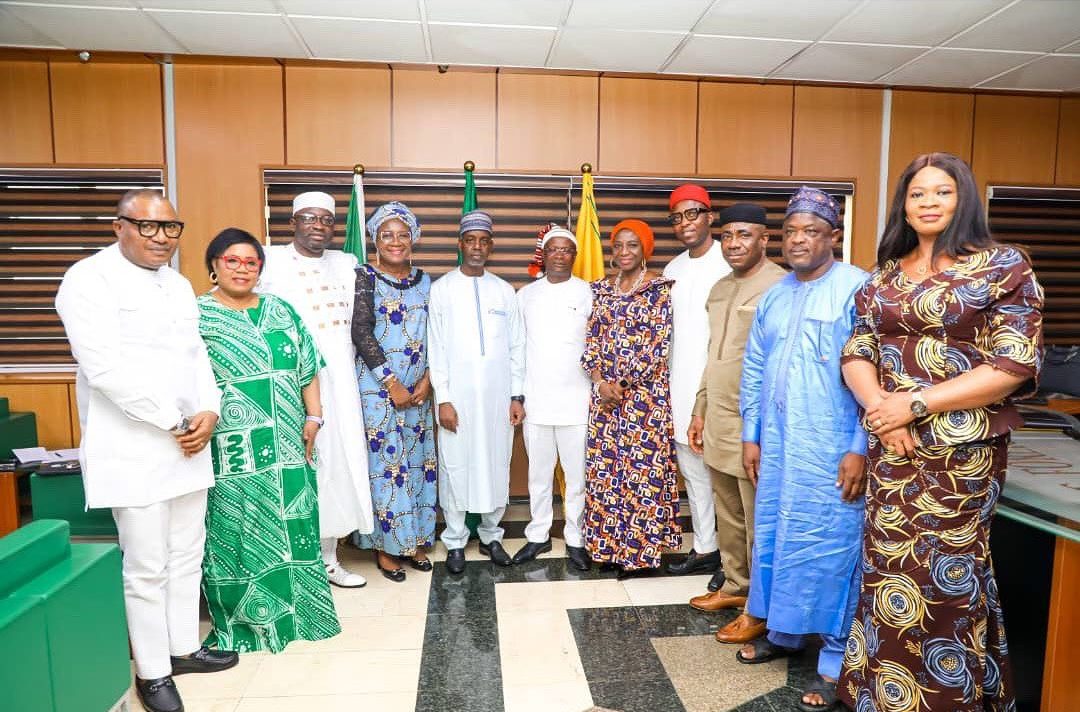 Ambassador Adamu Ibrahim Lamuwa received the courtesy visit of a cross section of Nigeria’s Non Care…