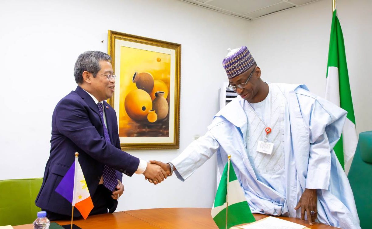 Ambassador Dunoma Umar Ahmed received in audience His Excellency, Mersole J. Mellejor.