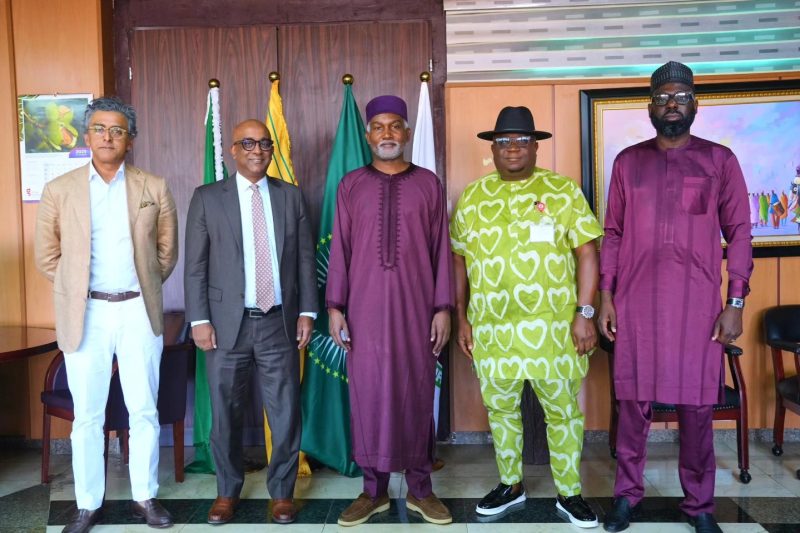 Ambassador Yusuf Maitama Tuggar received in audience the World Bank Country Director for Nigeria, Ma…